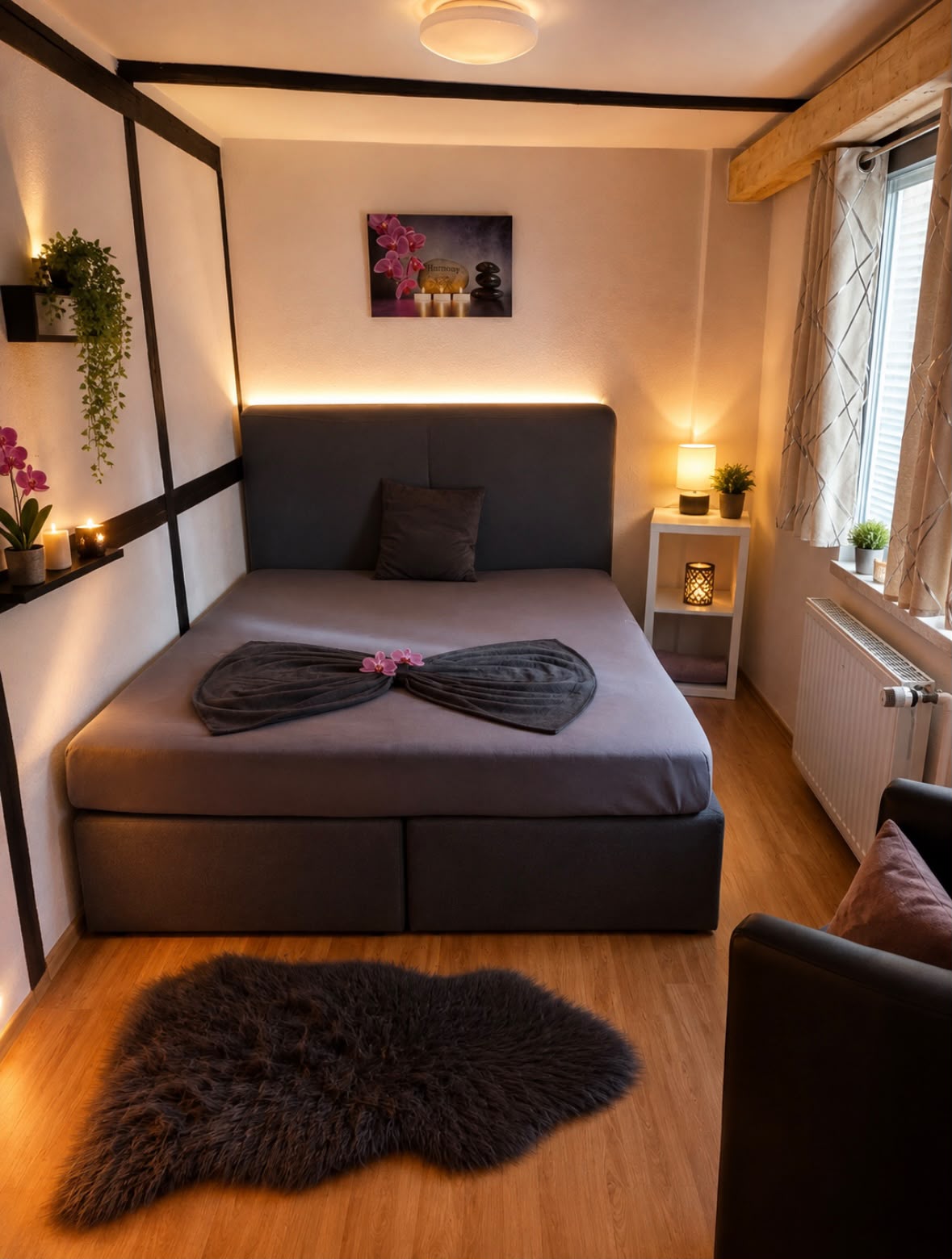 Schlafzimmer mit warmem Licht