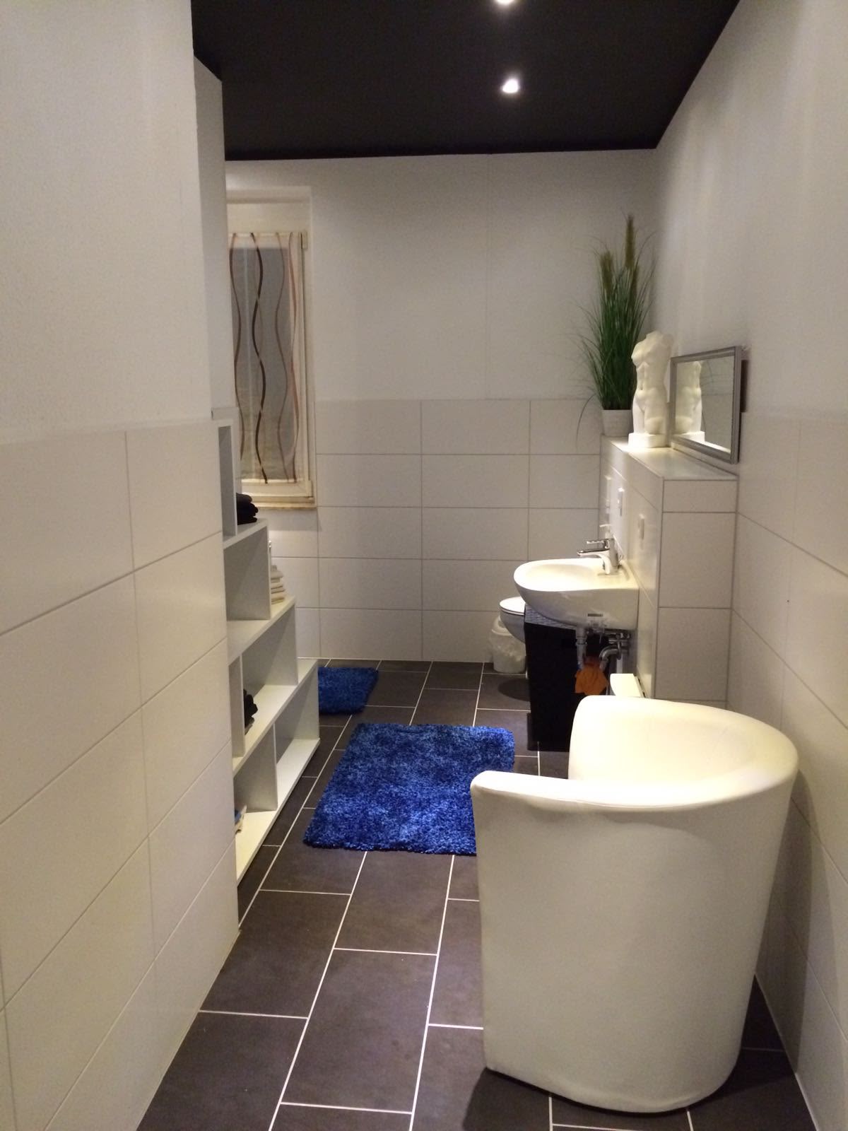 Badezimmer mit Dusche